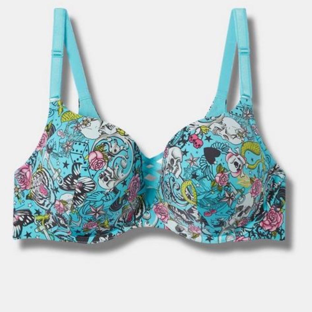 Like new Torrid XO Plunge Smooth 360° Back Smoothing® Bra 💀 🧜‍♀️ ❤️